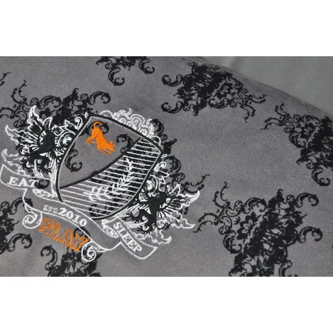 P.L.A.Y. Royal Crest Lounge Bed 皇室徽章四邊床 銀灰 S M L XL 5
