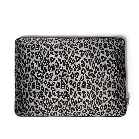 P.L.A.Y. Serengeti Rectangular Bed 塞倫蓋蒂方床 揮灑白 深灰銅 4