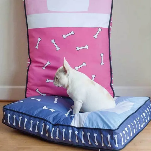 P.L.A.Y. Tuck Me In Rectangular Bed 暖被窝方床 紫蓝 粉红 4